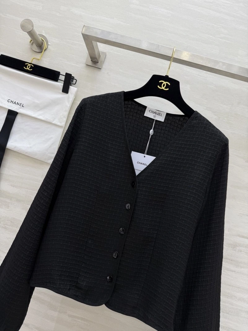 Chanel Outwear Breathable 108140