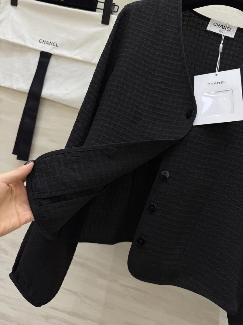 Chanel Outwear Breathable 108140