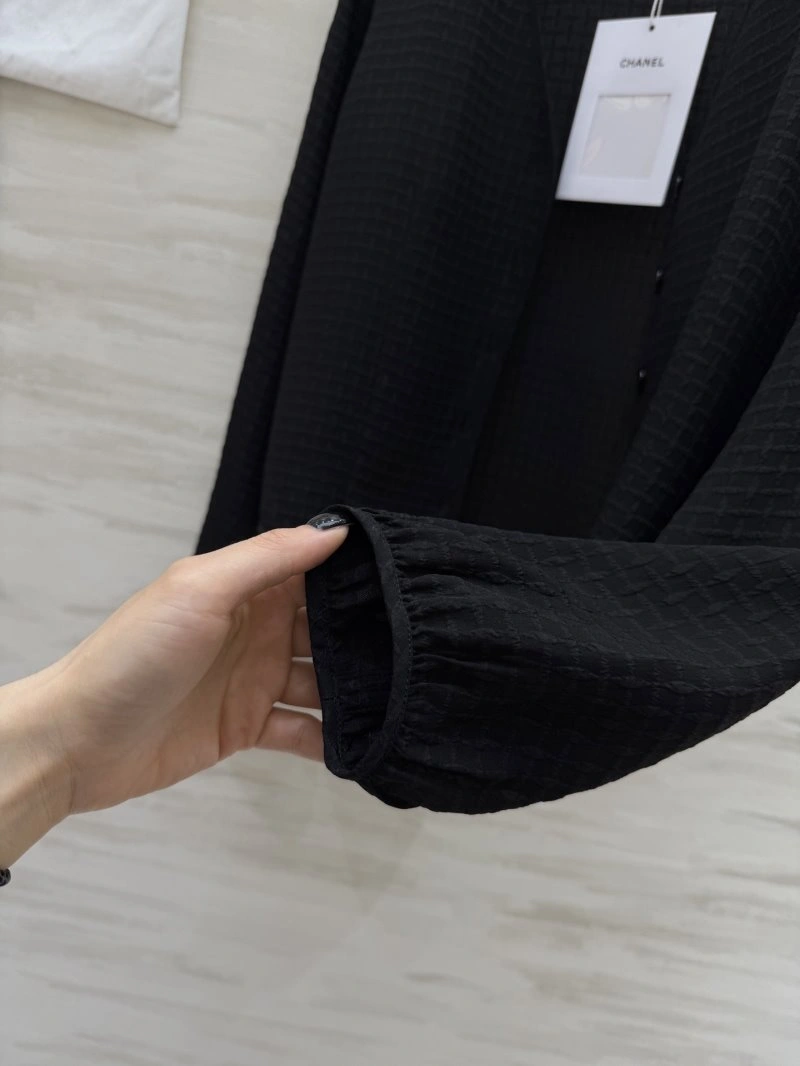 Chanel Outwear Breathable 108140