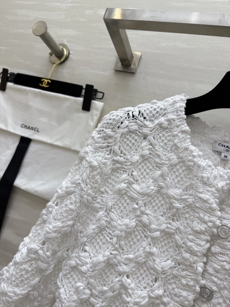 QuickDry Chanel Outwear 108139