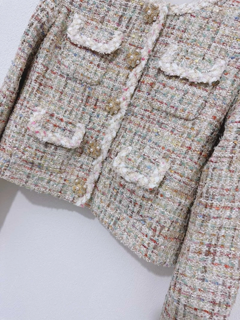 Chanel Outwear Unique 108135