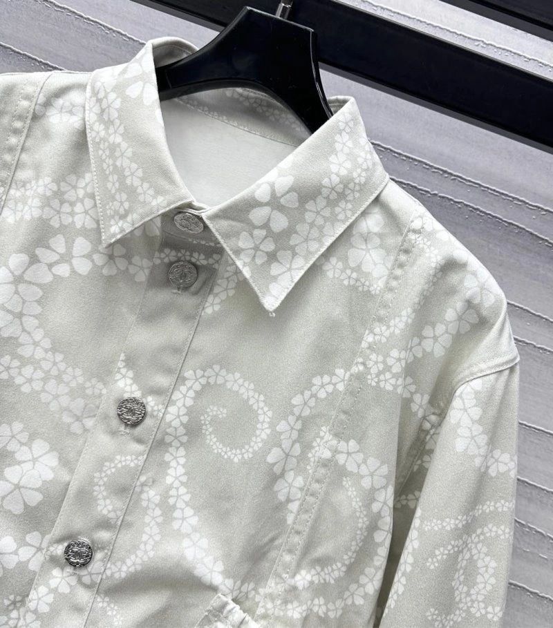 Premium Chanel Outwear 108134