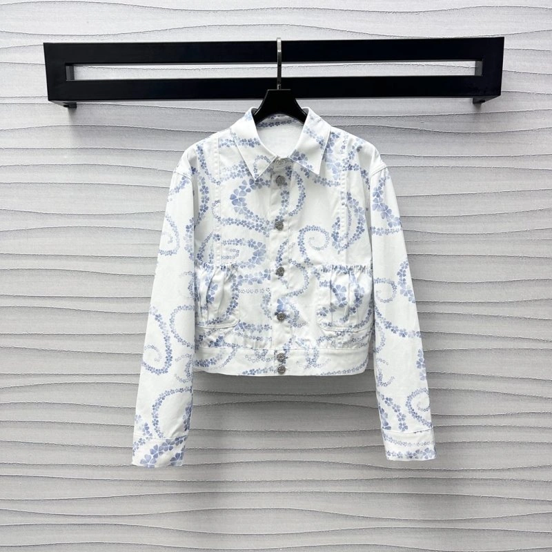 Chanel Outwear Lightweight 108132