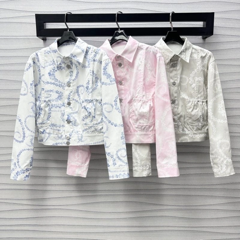 Chanel Outwear Lightweight 108132