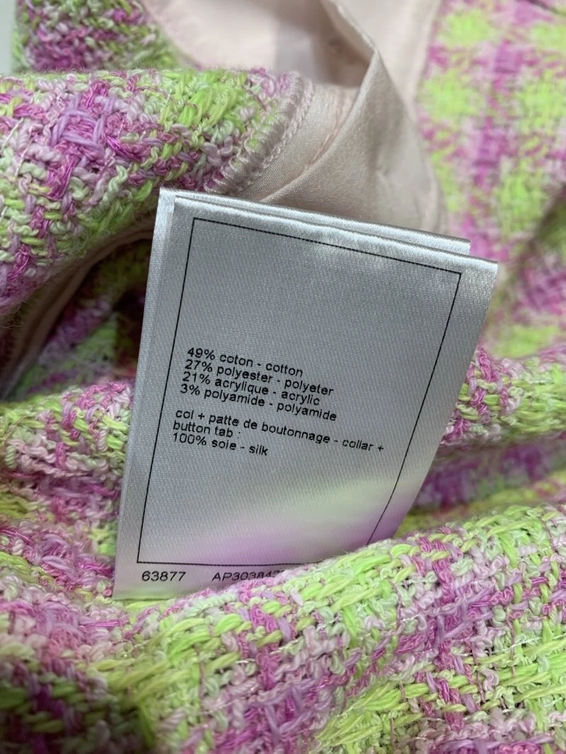 Chanel Outwear Sleek 108129