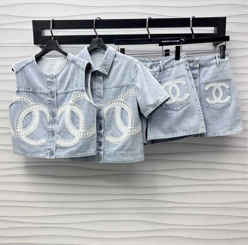 Chanel Outwear BestValue 108106