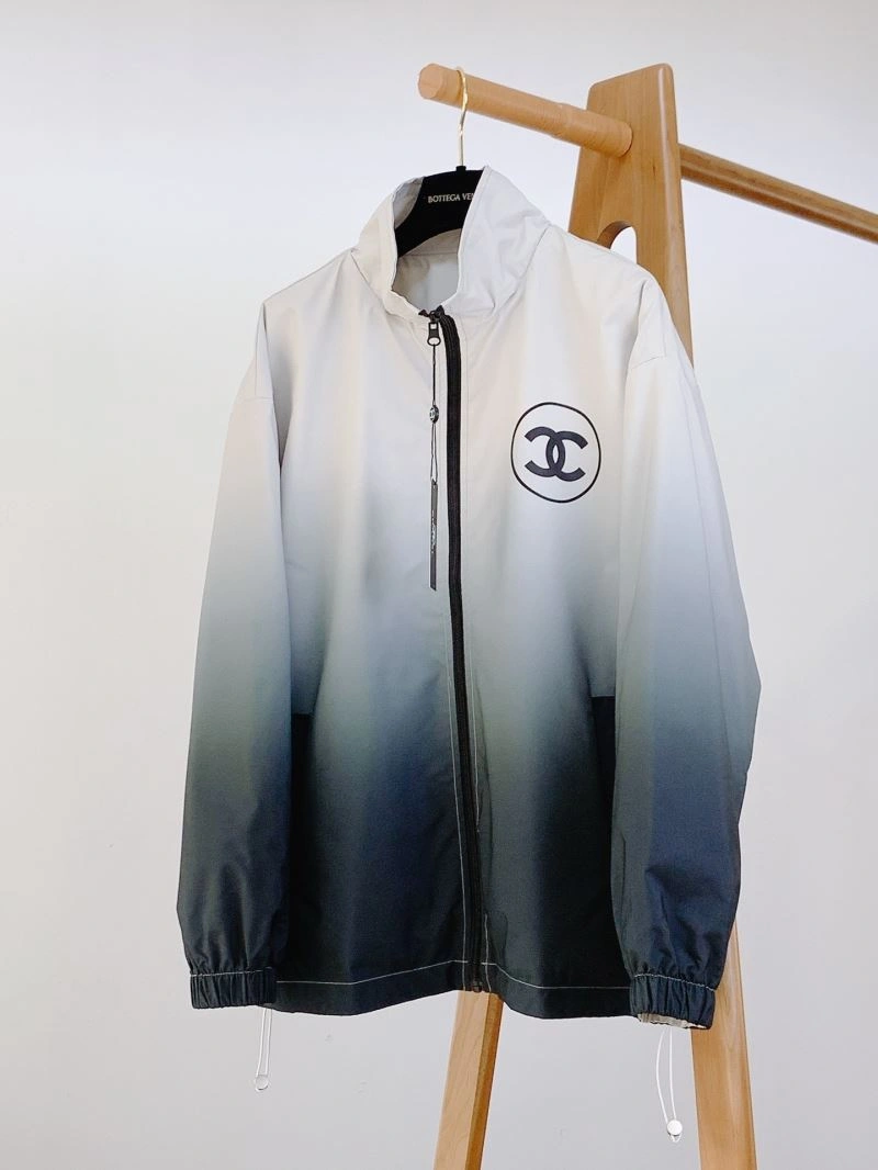 Fashionable Chanel Outwear 111256