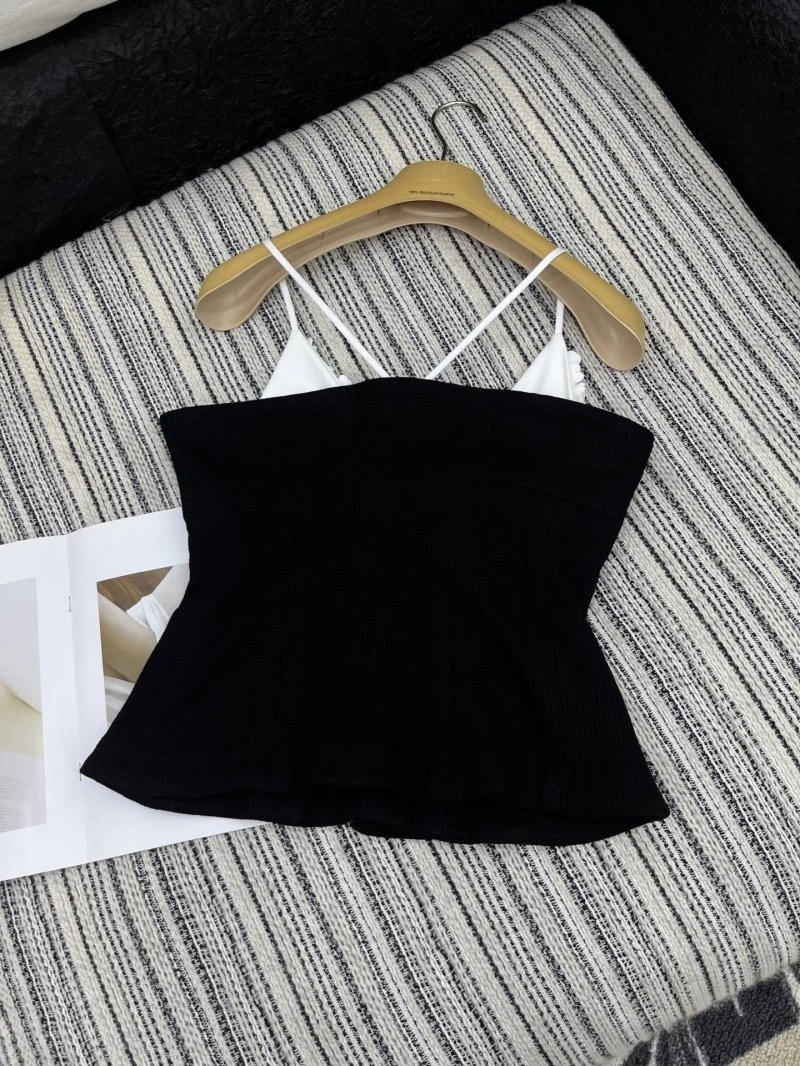 Chanel Outwear Unique 109781
