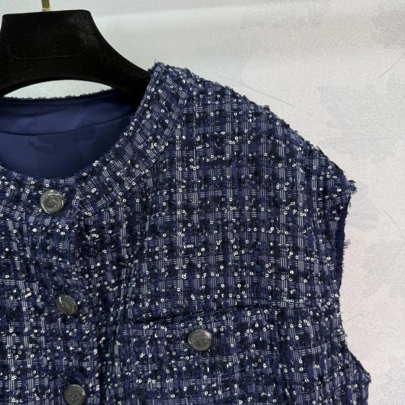 Chanel Outwear NewStyle 109779
