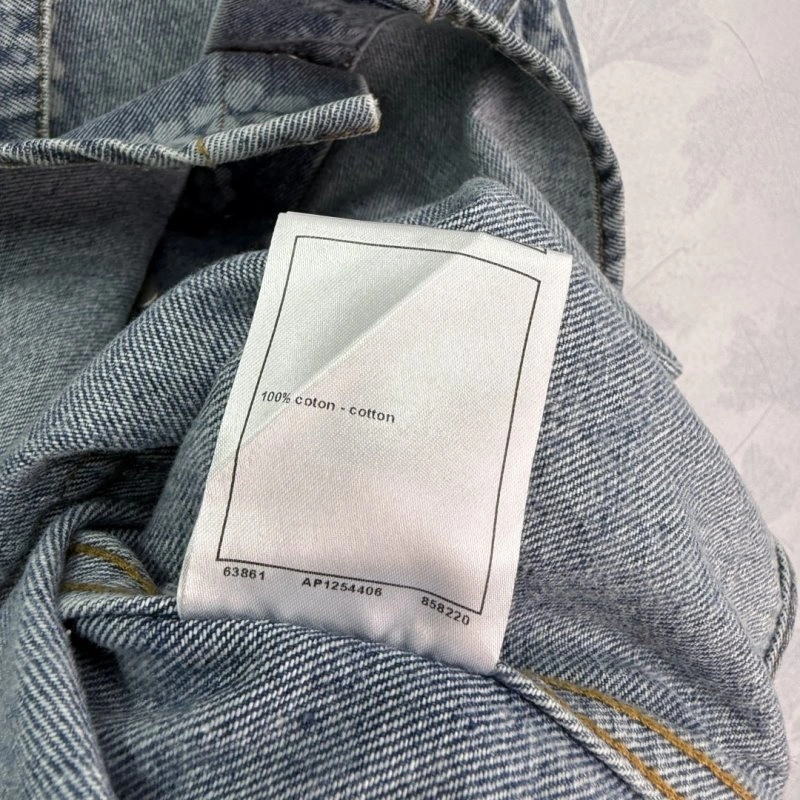 Chanel Outwear MoistureWicking 109801