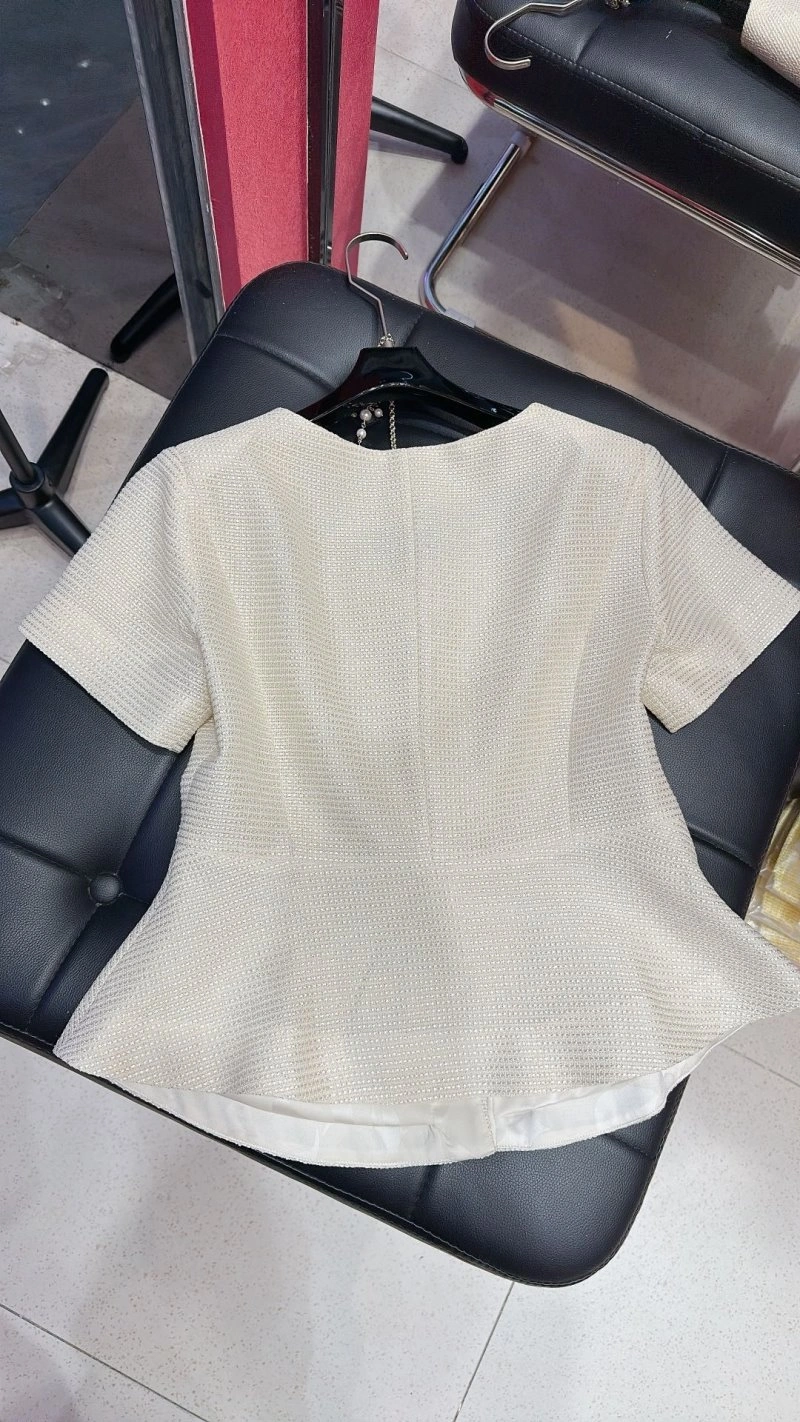HighPerformance Chanel Outwear 109790