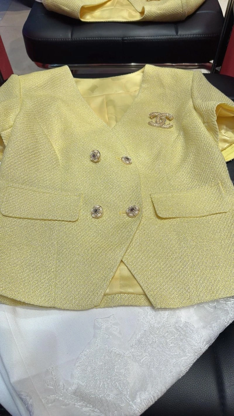 WrinkleFree Chanel Outwear 109802