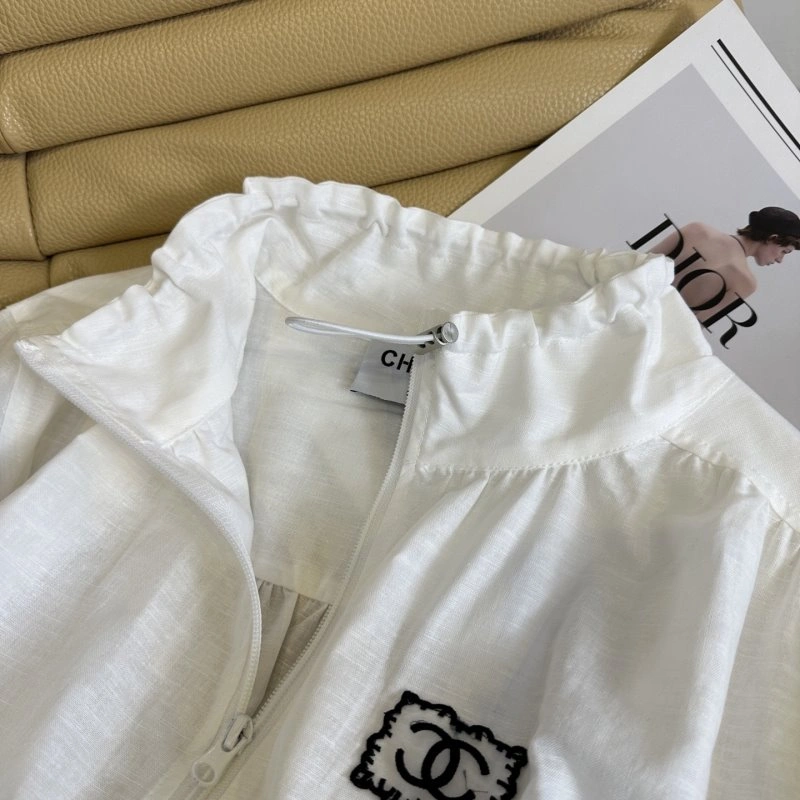 EyeCatching Chanel Outwear 109800