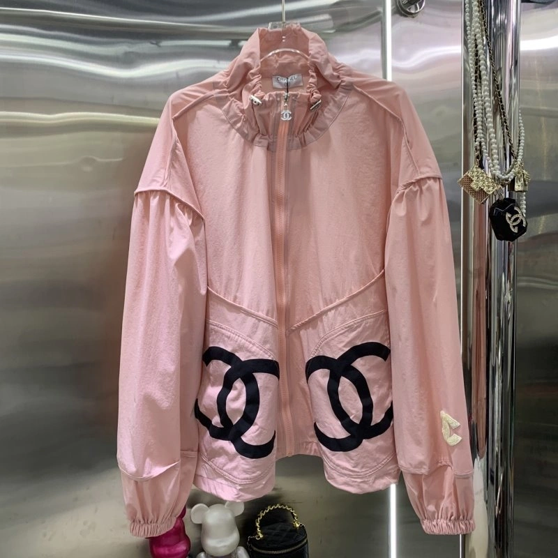 Breathable Chanel Outwear 109775