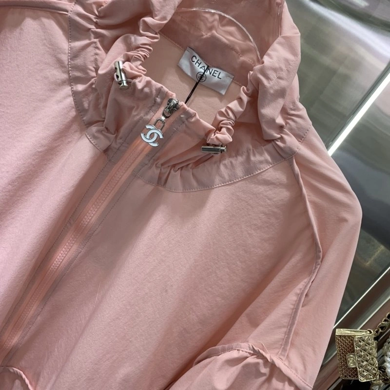 Breathable Chanel Outwear 109775