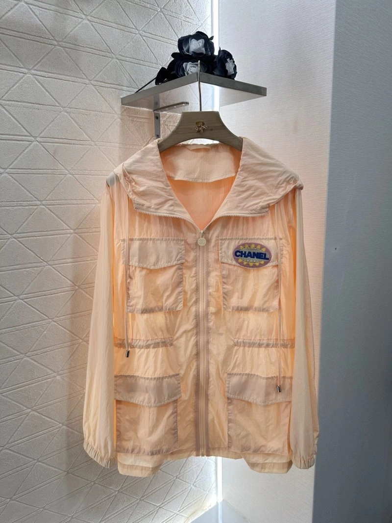 Original Chanel Outwear 109463