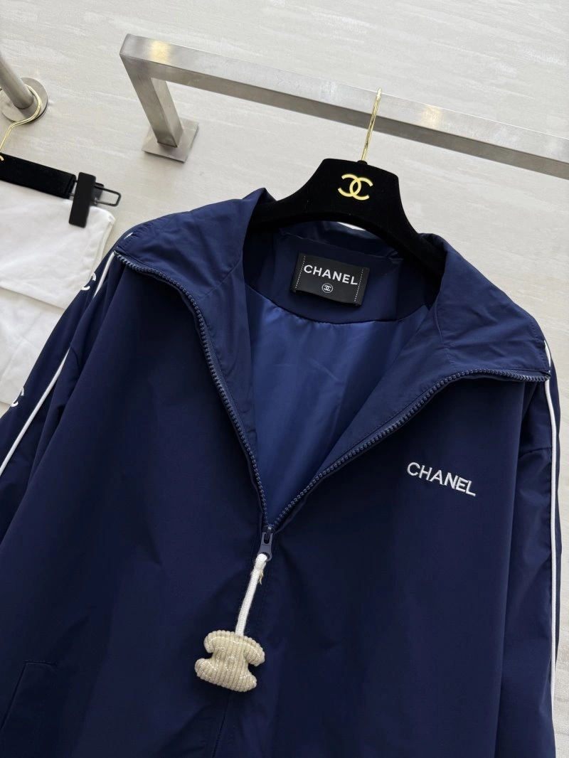 Chanel Outwear EyeCatching 109447