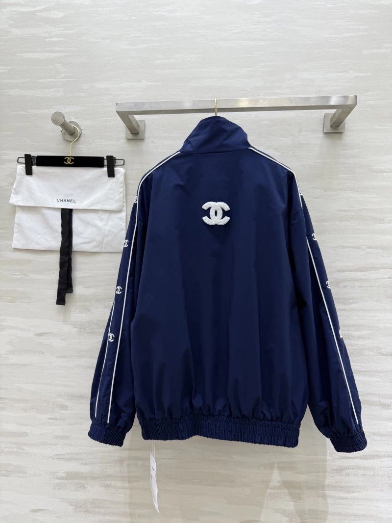 Chanel Outwear EyeCatching 109447