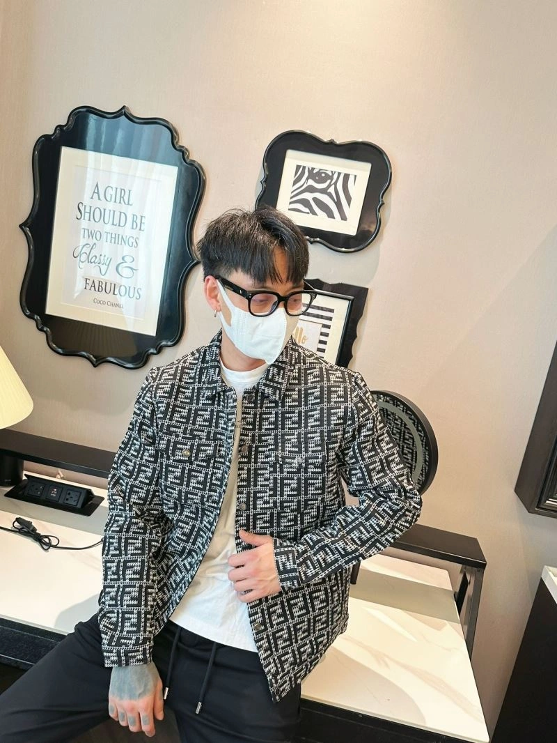 Chanel Outwear Upgraded 111180