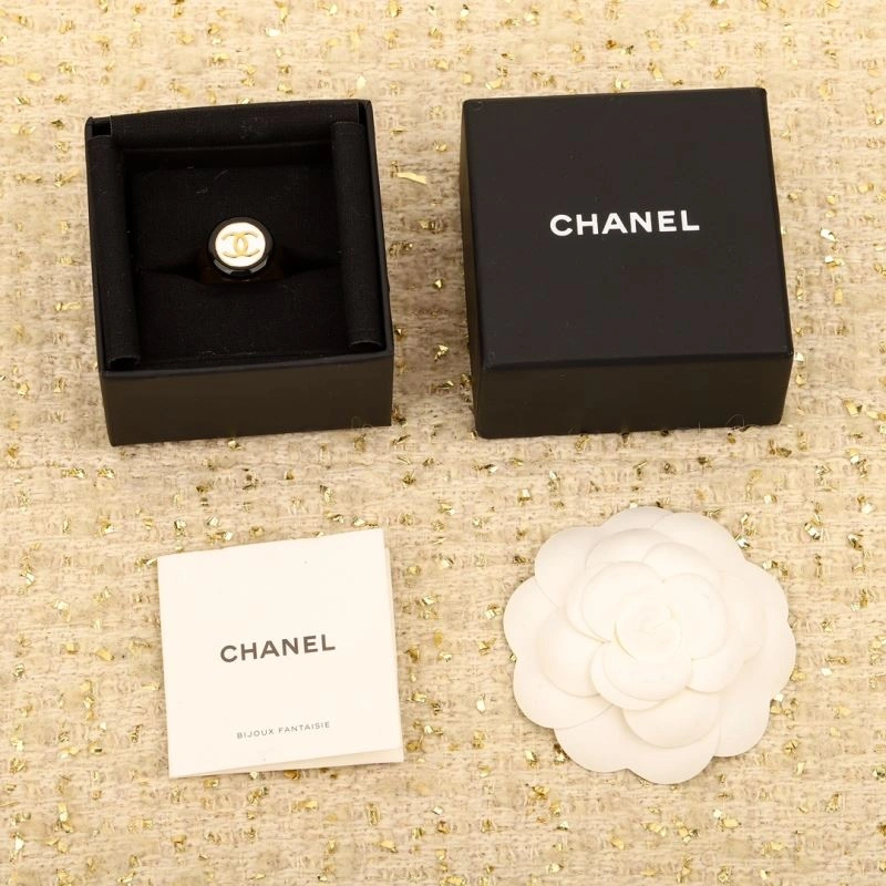 Comfortable Chanel Rings 231985