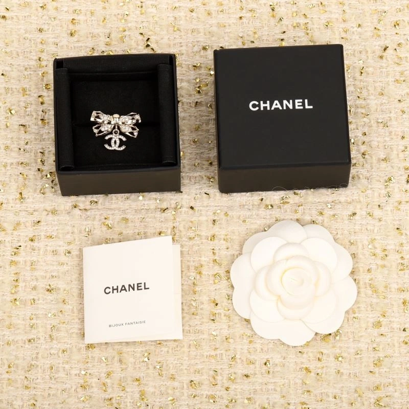 Classic Chanel Rings 229377