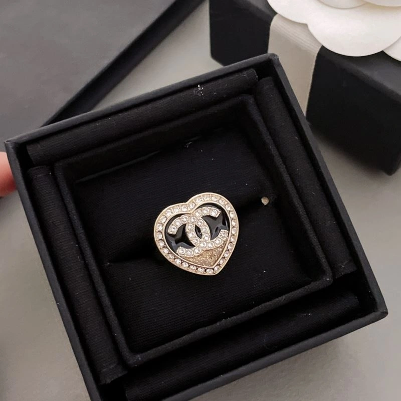 Minimalist Chanel Rings 228422