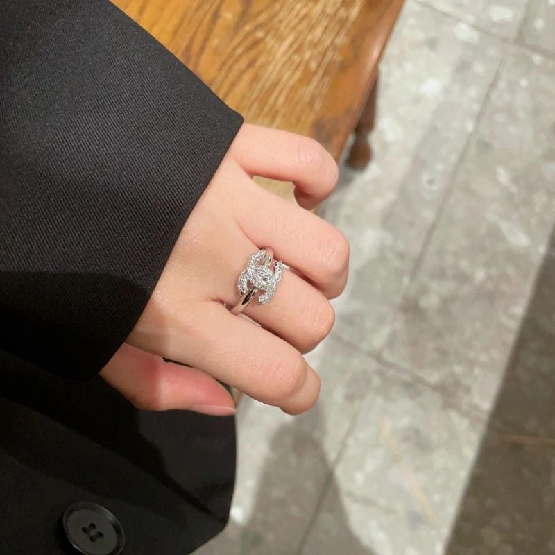 Effortless Chanel Rings 225708