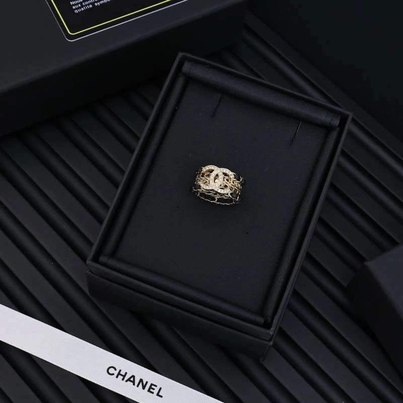 FreshLook Chanel Rings 222025
