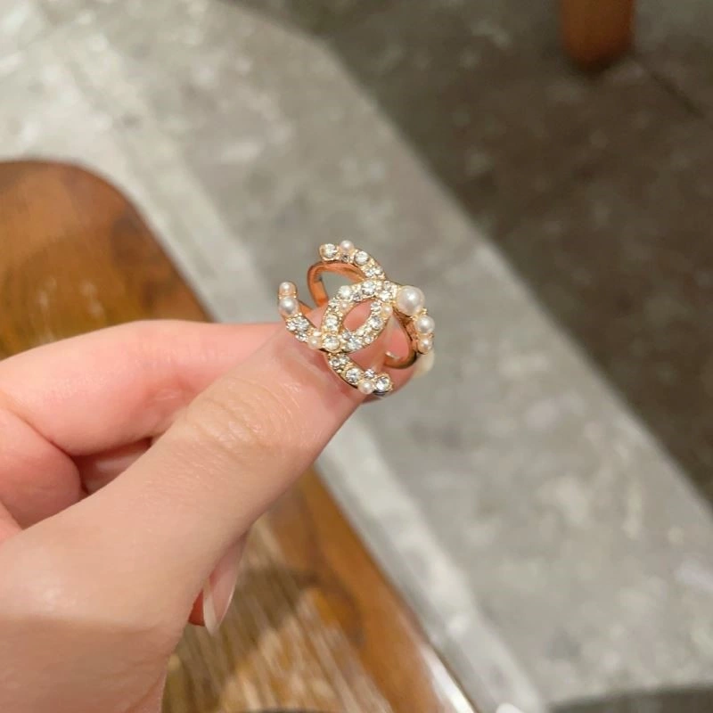 Compact Chanel Rings 222034