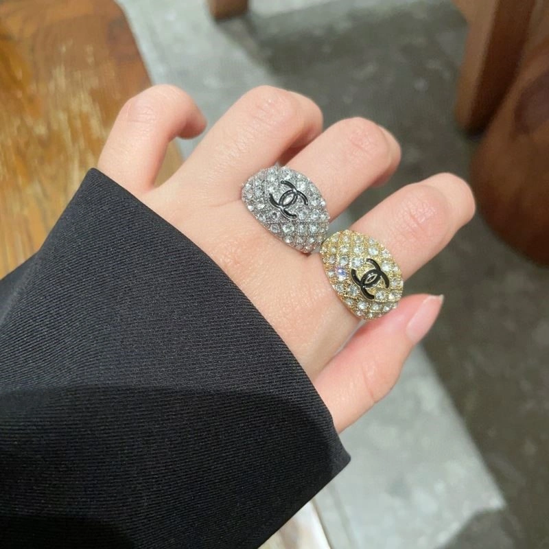 Sporty Chanel Rings 220516