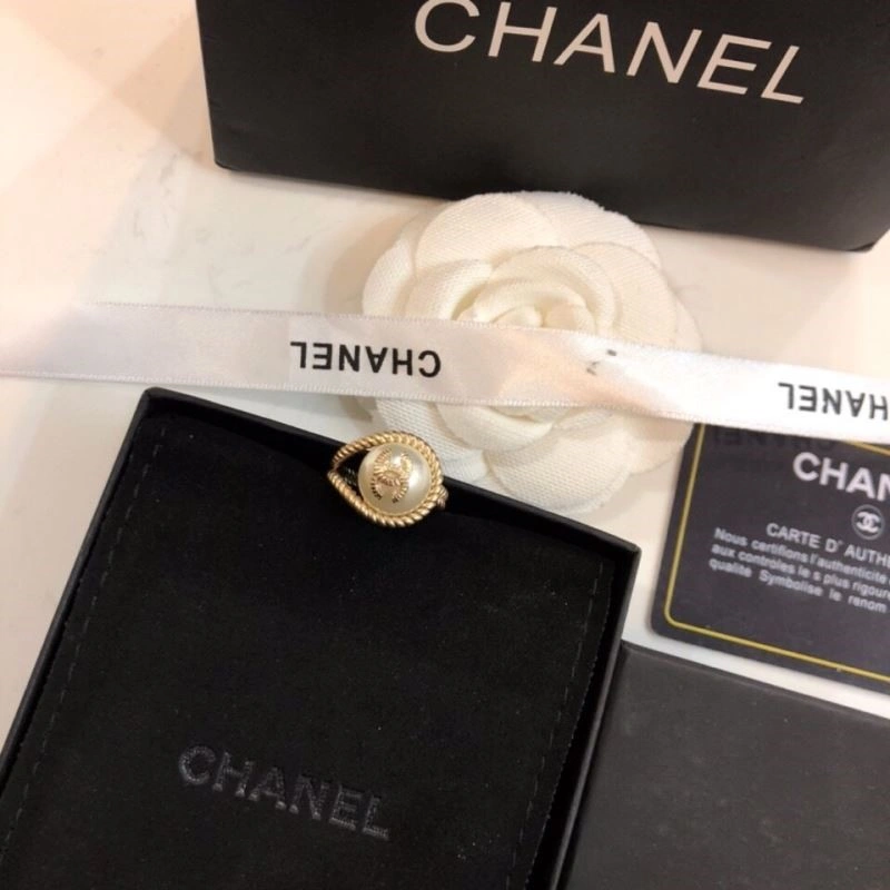 Chic Chanel Rings 220575