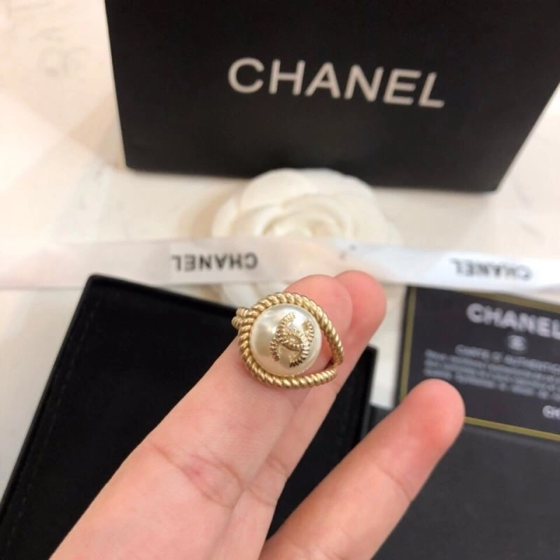 Chic Chanel Rings 220575