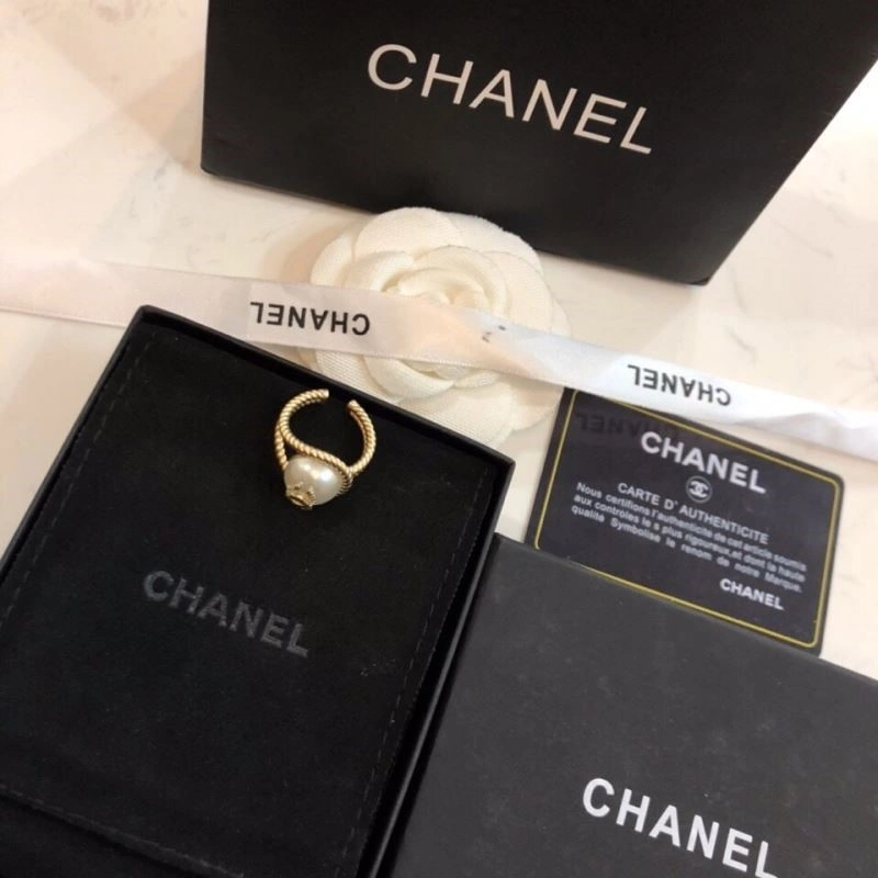 Chic Chanel Rings 220575