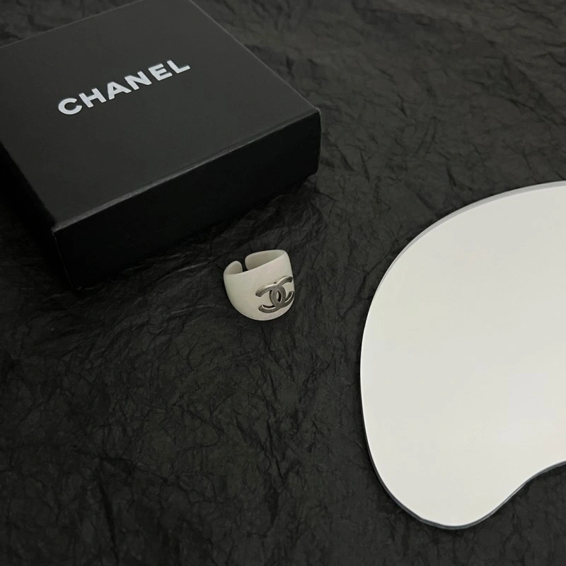 Versatile Chanel Rings 220487
