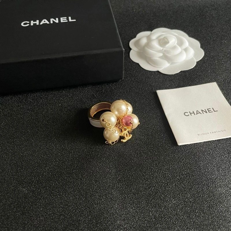 Tailored Chanel Rings 218823