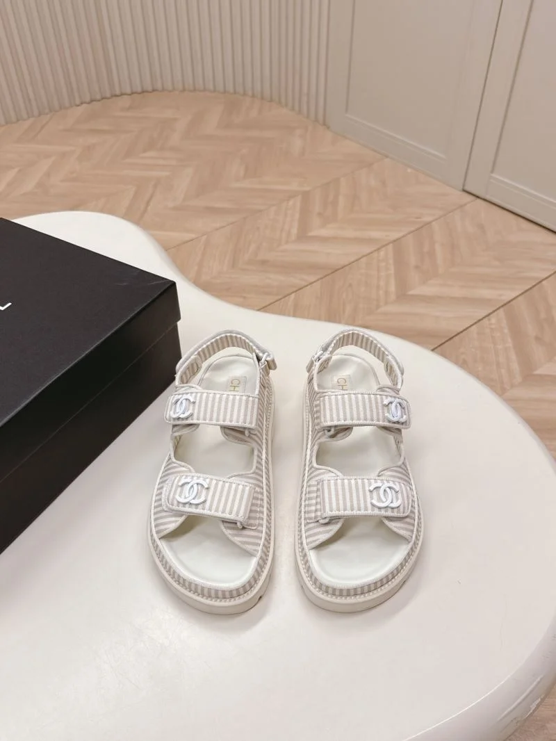 Snug Chanel Sandals 20213