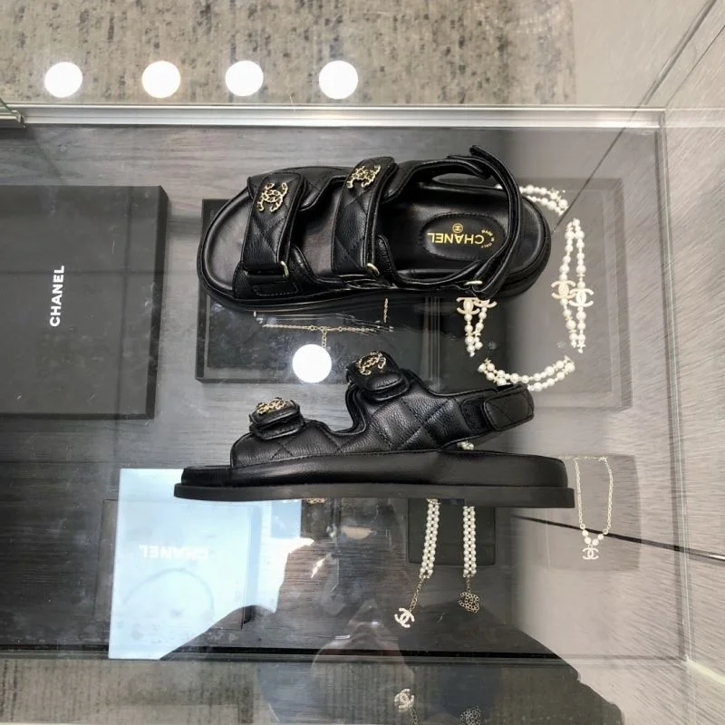 Trendsetting Chanel Sandals 20194