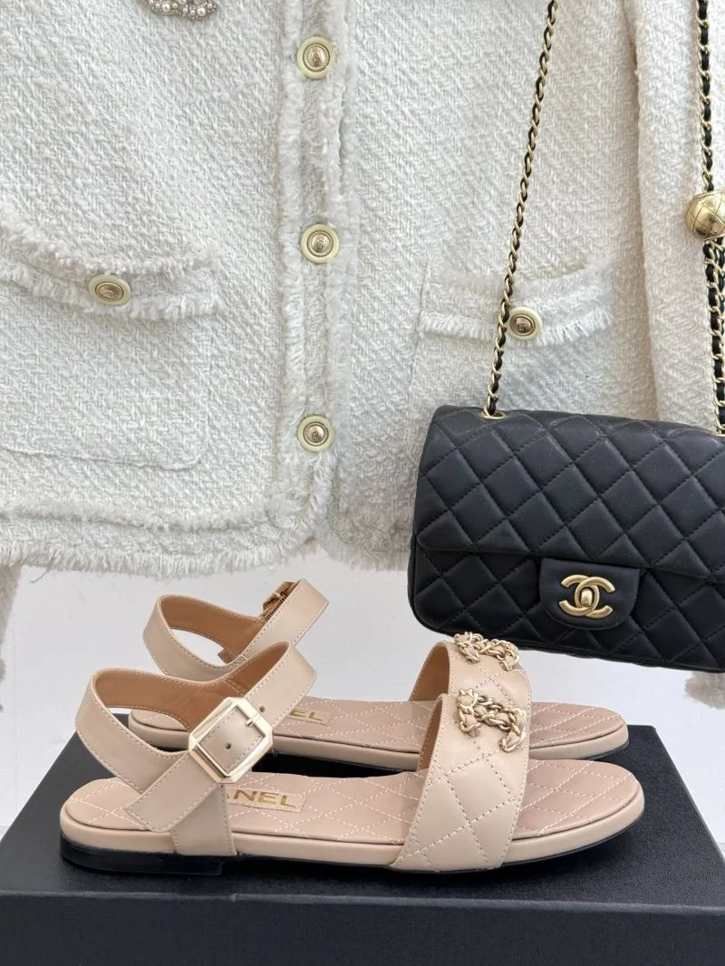 Fashionable Chanel Sandals 20156