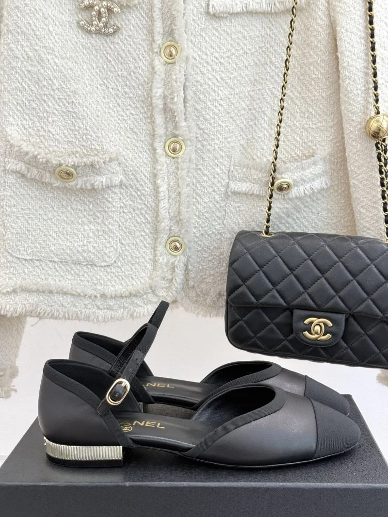 Fashionable Chanel Sandals 20104