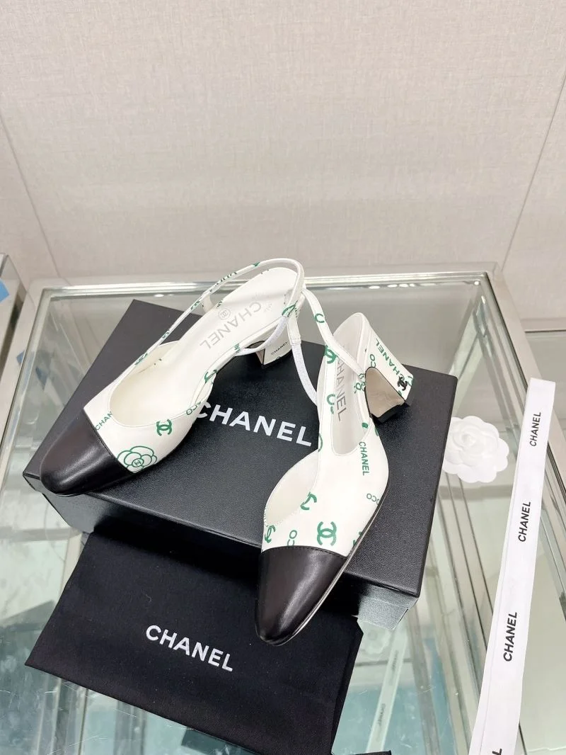 Chanel Sandals Lightweight 20049
