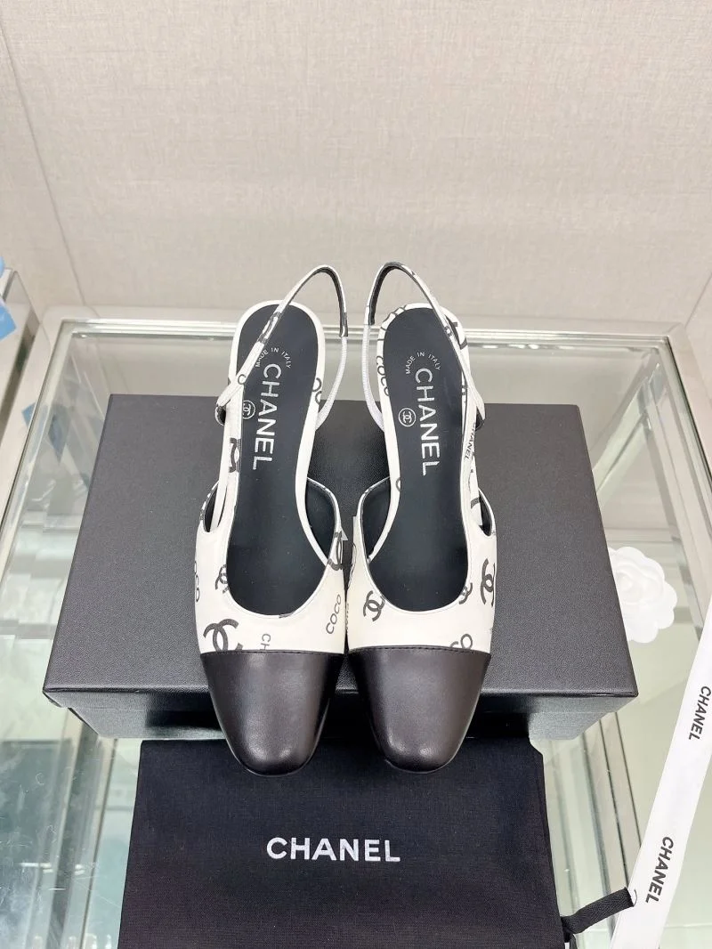 Bright Chanel Sandals 20046