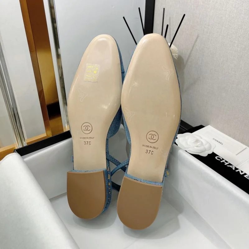 Trendsetting Chanel Sandals 20071