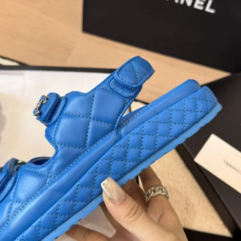 Fashionable Chanel Sandals 19982
