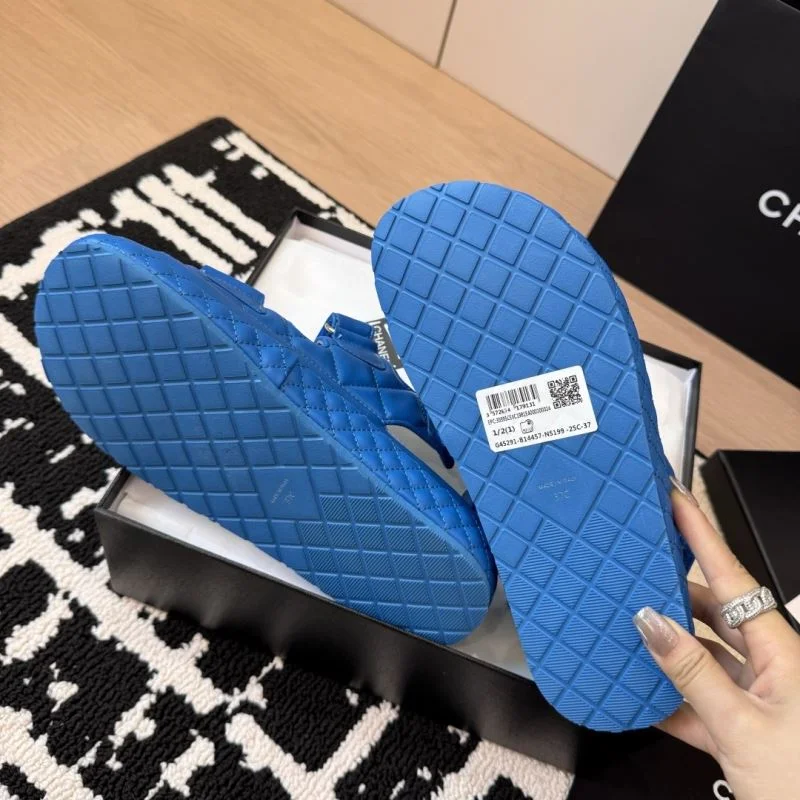 Fashionable Chanel Sandals 19982