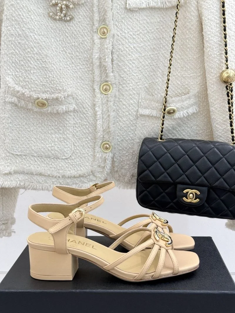 Chic Chanel Sandals 19907