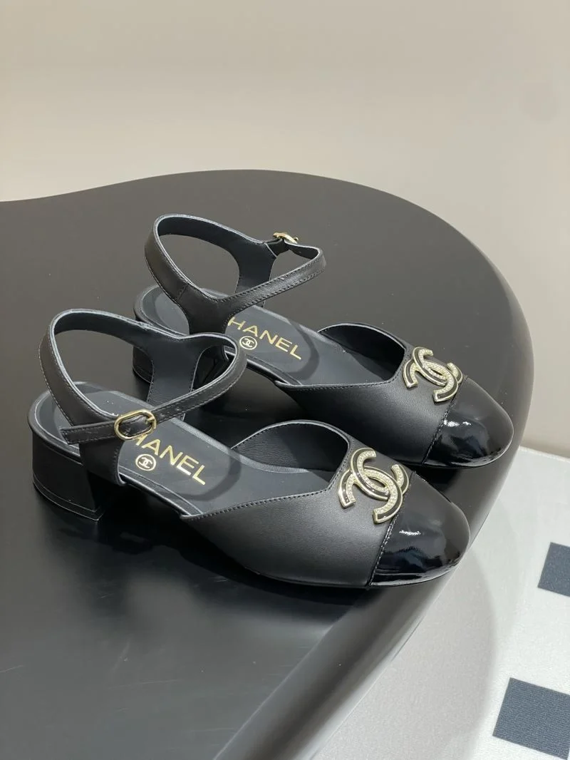 Lightweight Chanel Sandals 19186