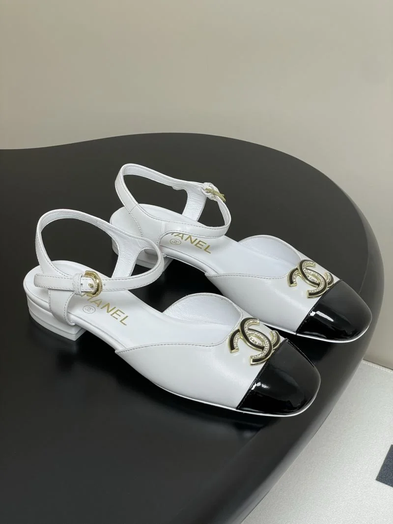 Effortless Chanel Sandals 19168