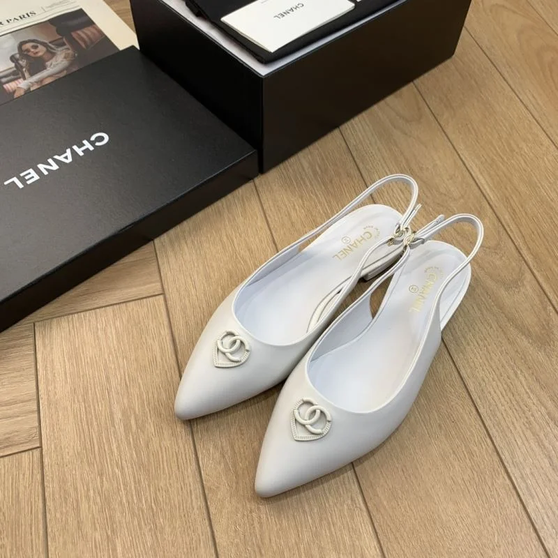EyeCatching Chanel Sandals 19208