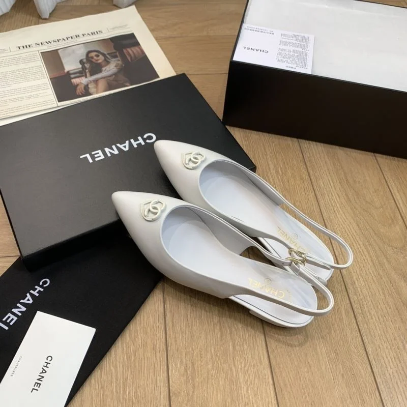 EyeCatching Chanel Sandals 19208