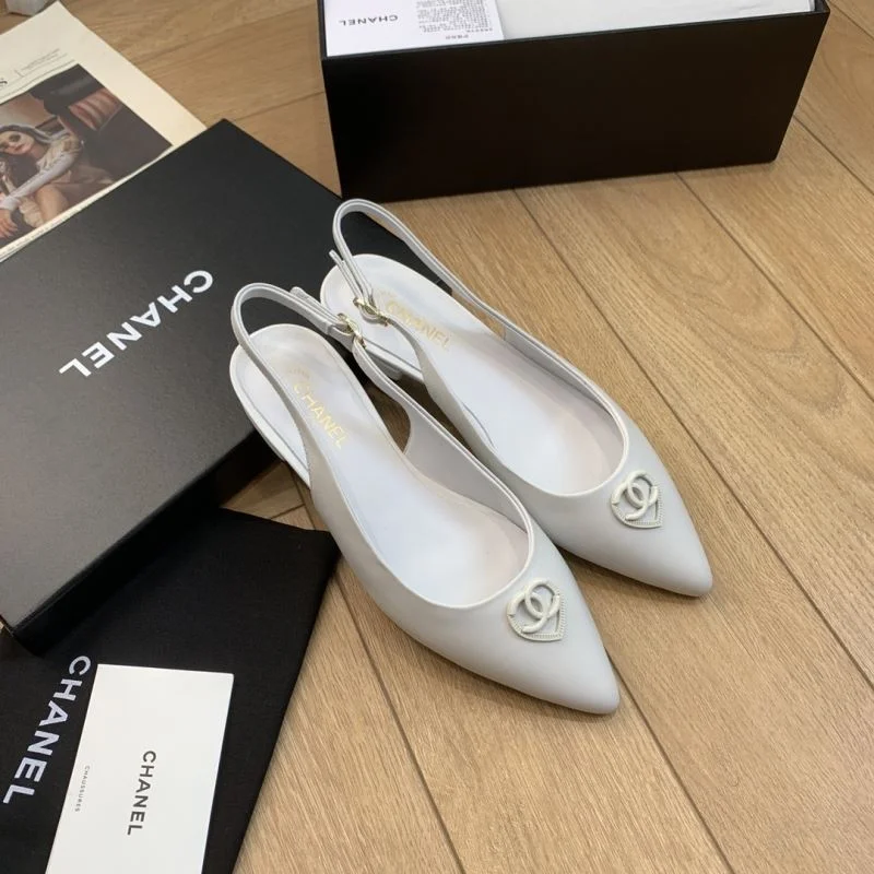 EyeCatching Chanel Sandals 19208